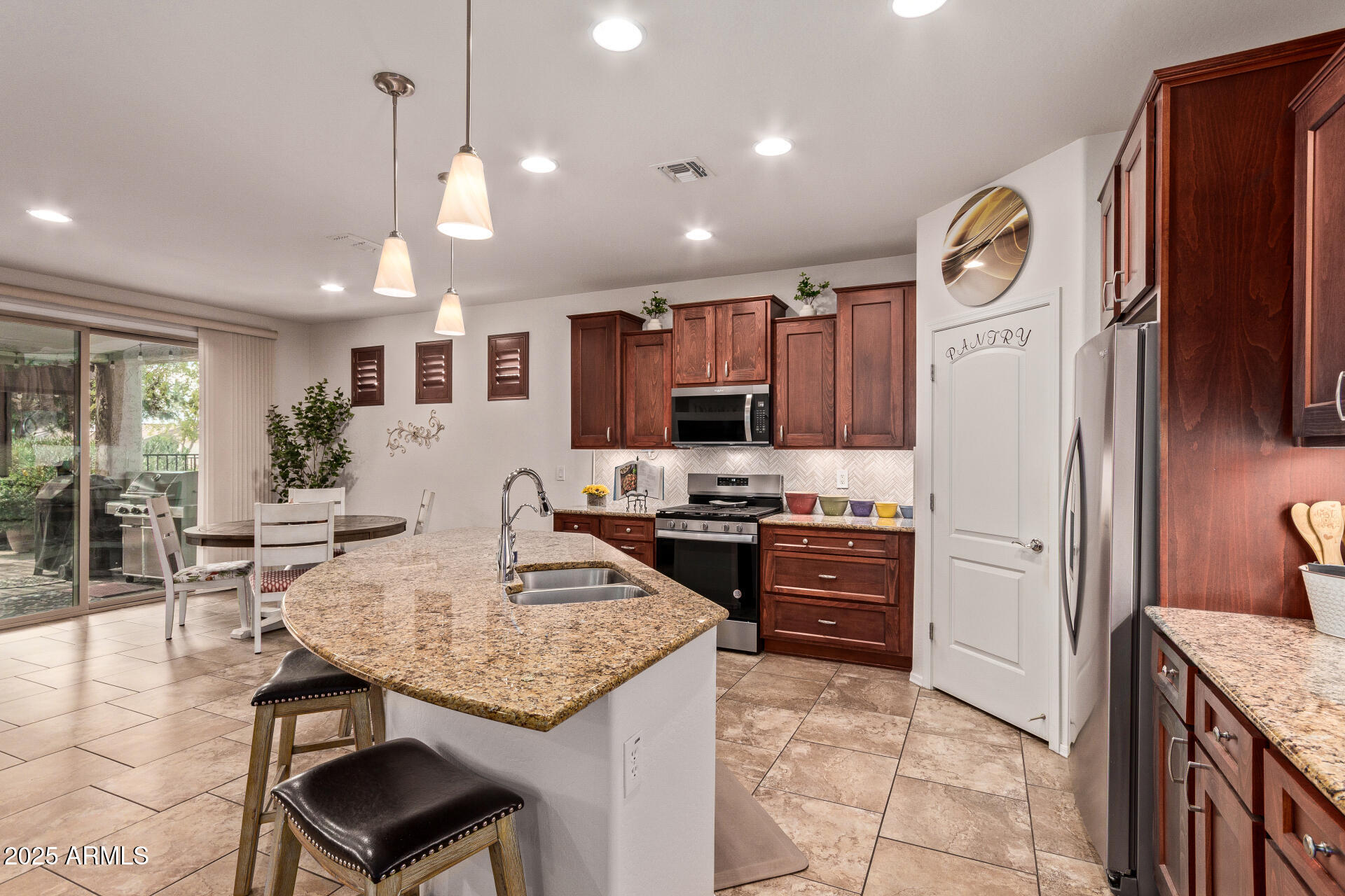 7161 W NOBLE PRAIRIE Way