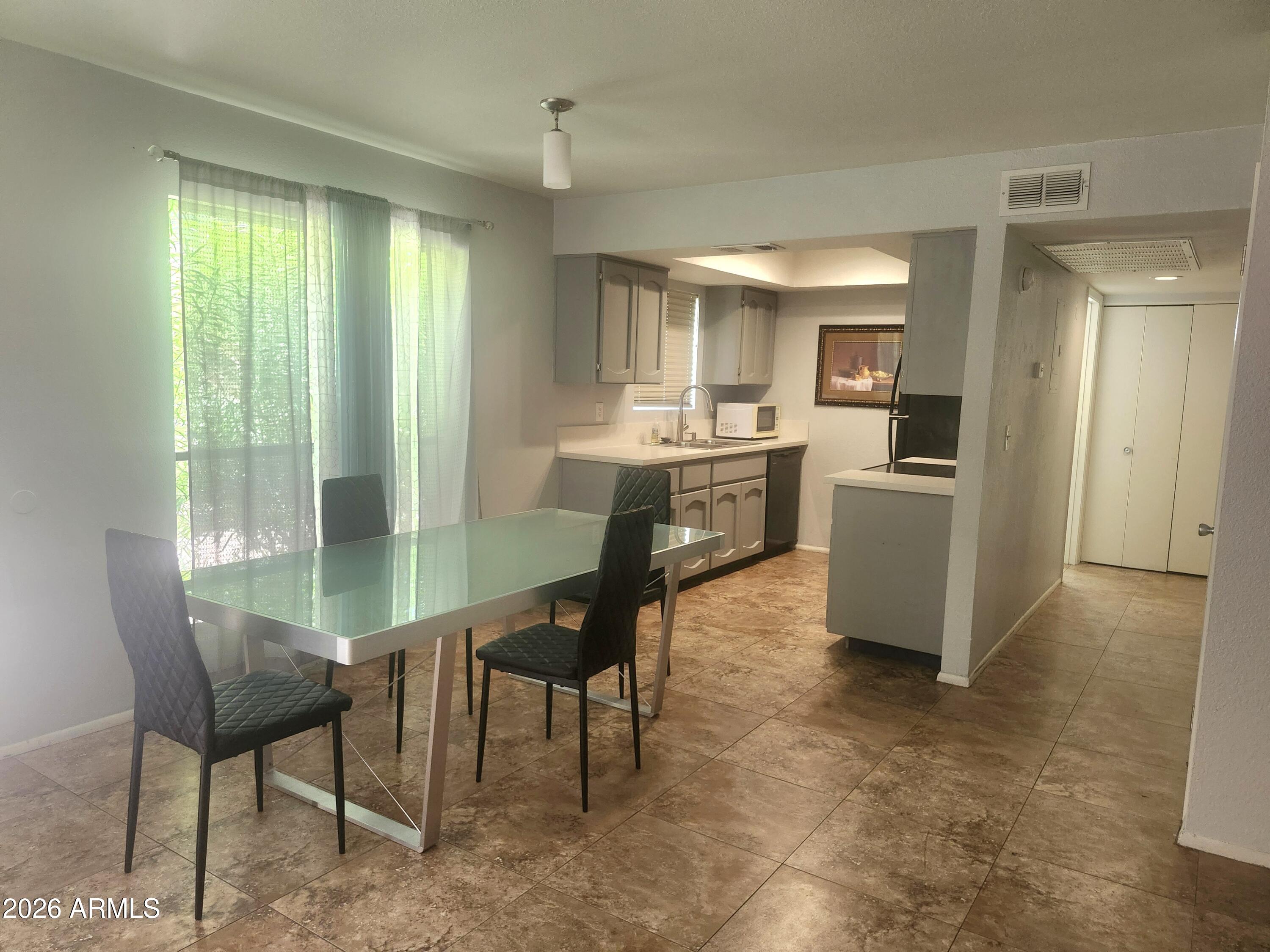 3119 W COCHISE Drive 131