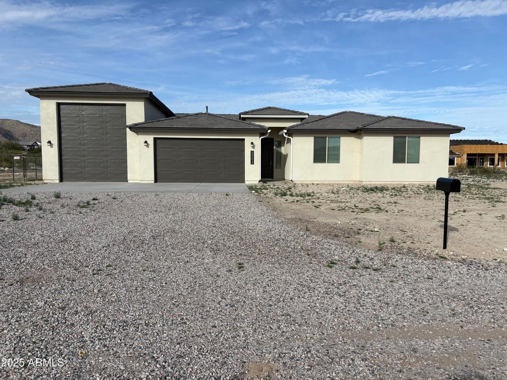 Photo of 20292 W Hazelwood Street, Litchfield Park, AZ 85340 (MLS # 6962454)