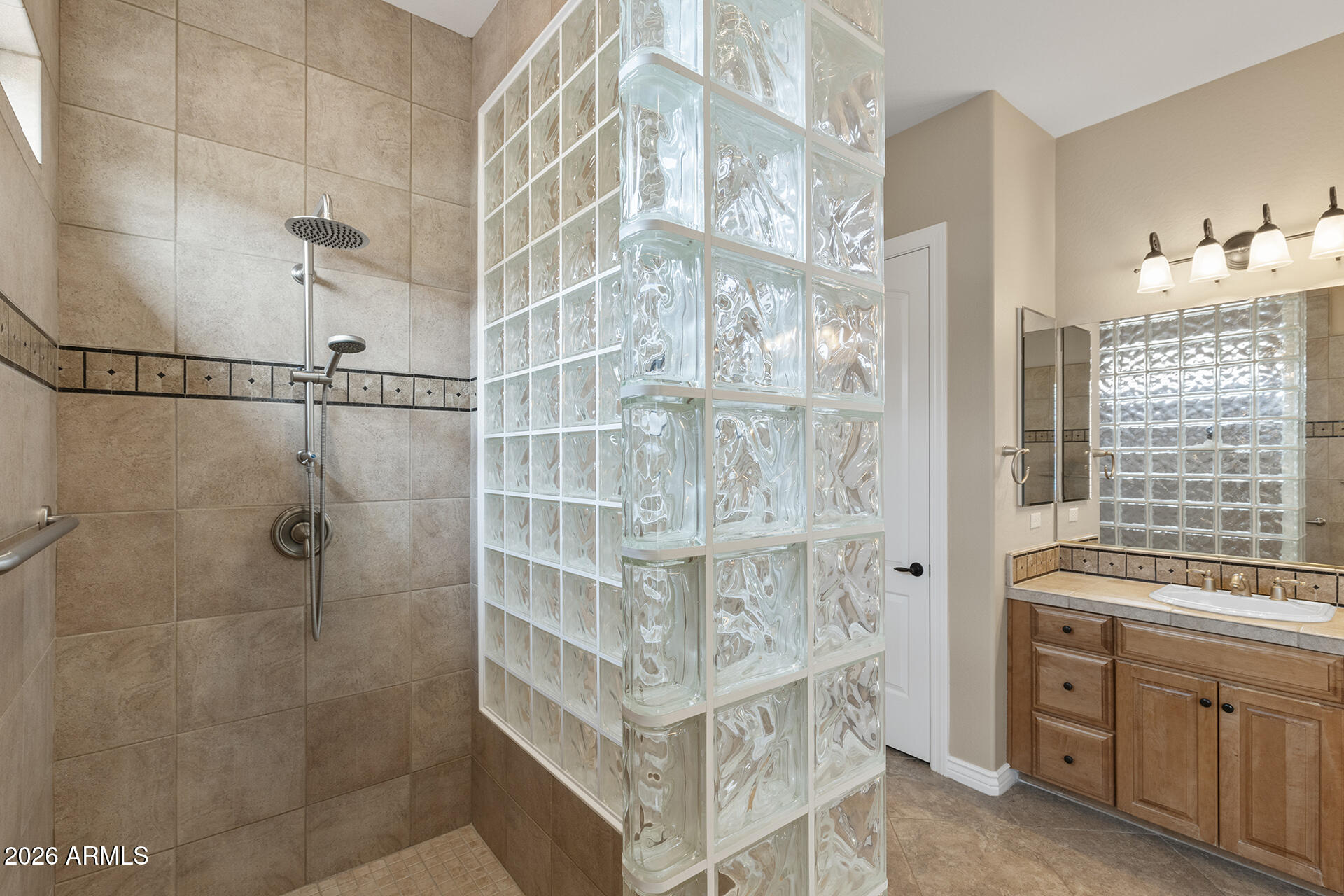 CORTE BELLA COUNTRY CLUB - Residential