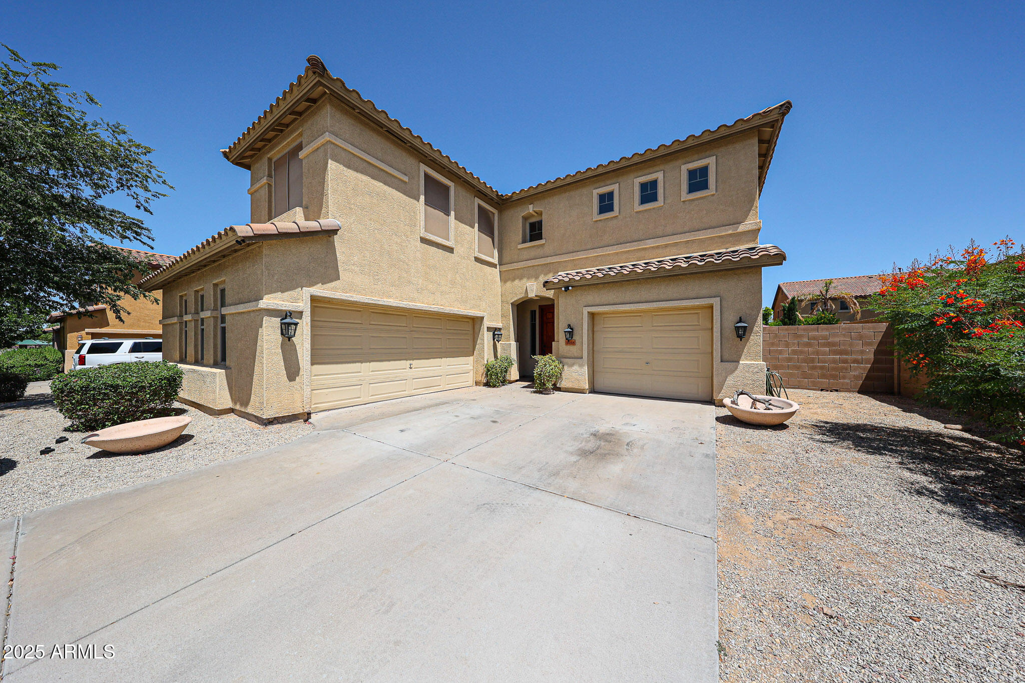 3088 E ANDRE Avenue