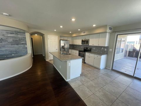 Photo of 2598 W Bow Court, San Tan Valley, AZ 85144 (MLS # 7013764)
