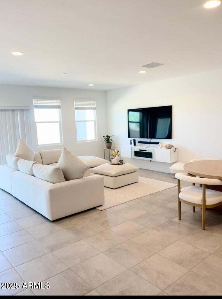 1126 S Mulberry Street