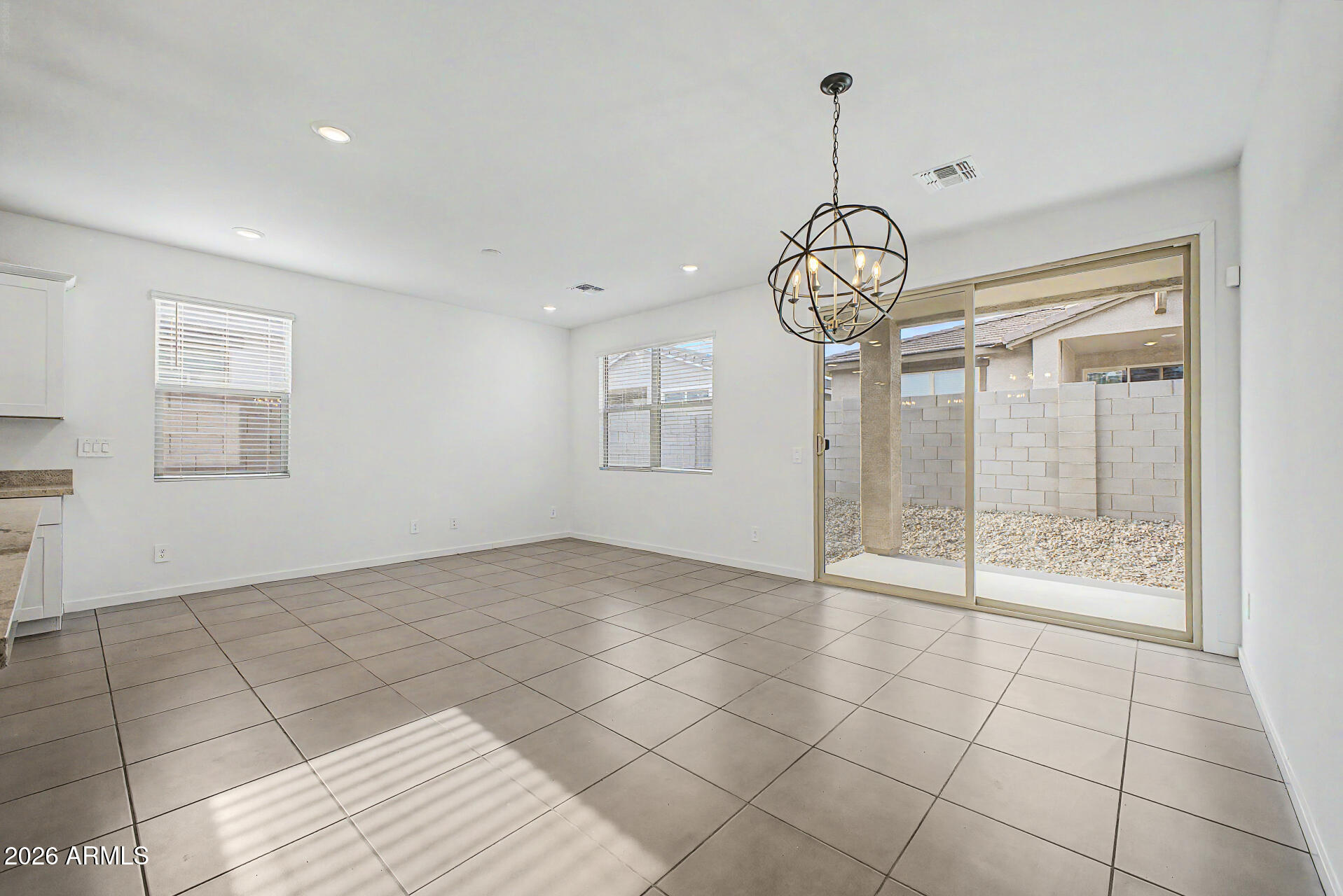16036 W DESERT HOLLOW Drive