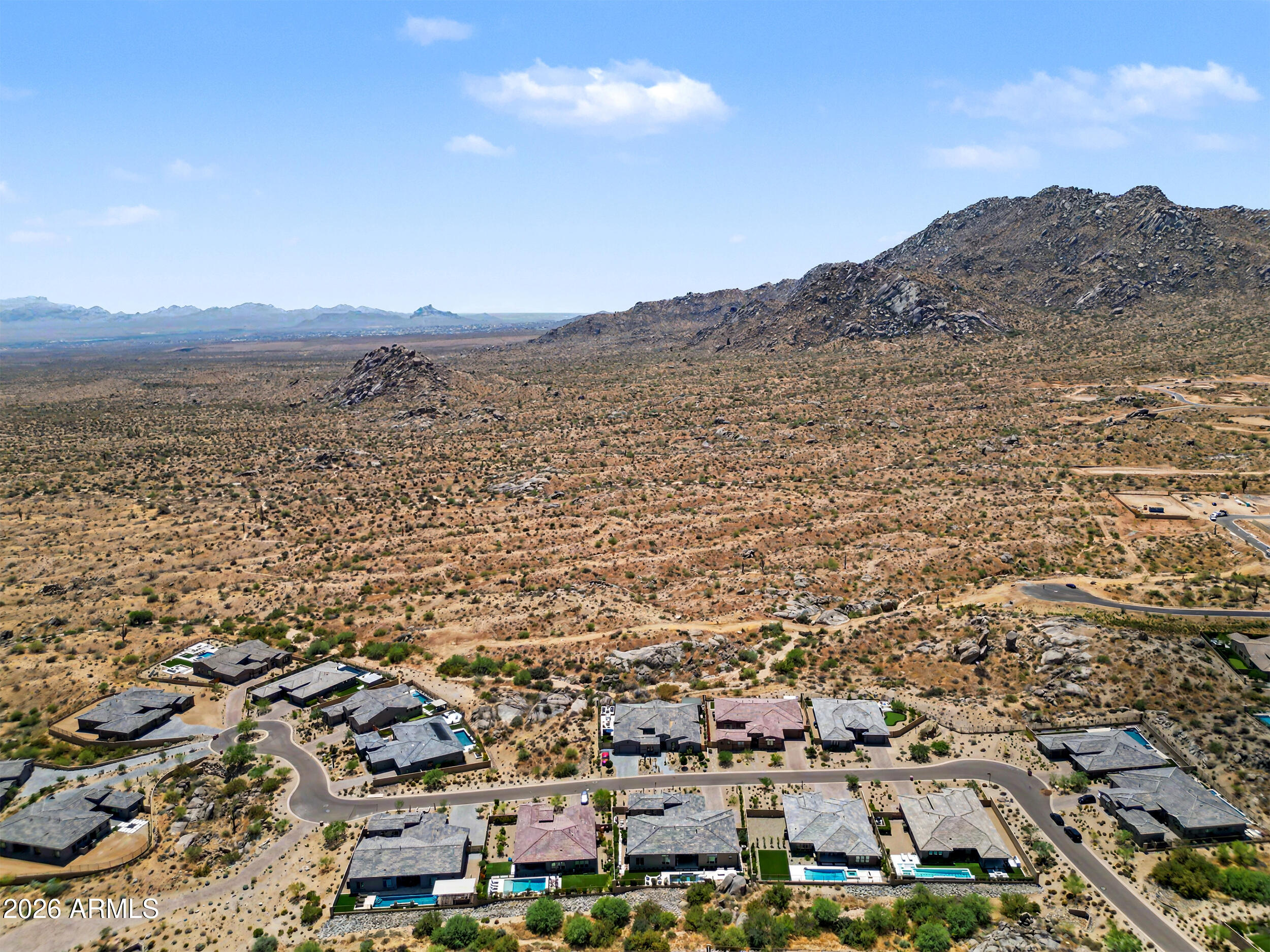 0 W Alameda Road -