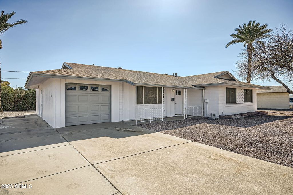 Photo of 12021 N Riviera Court, Sun City, AZ 85351 (MLS # 6920426)