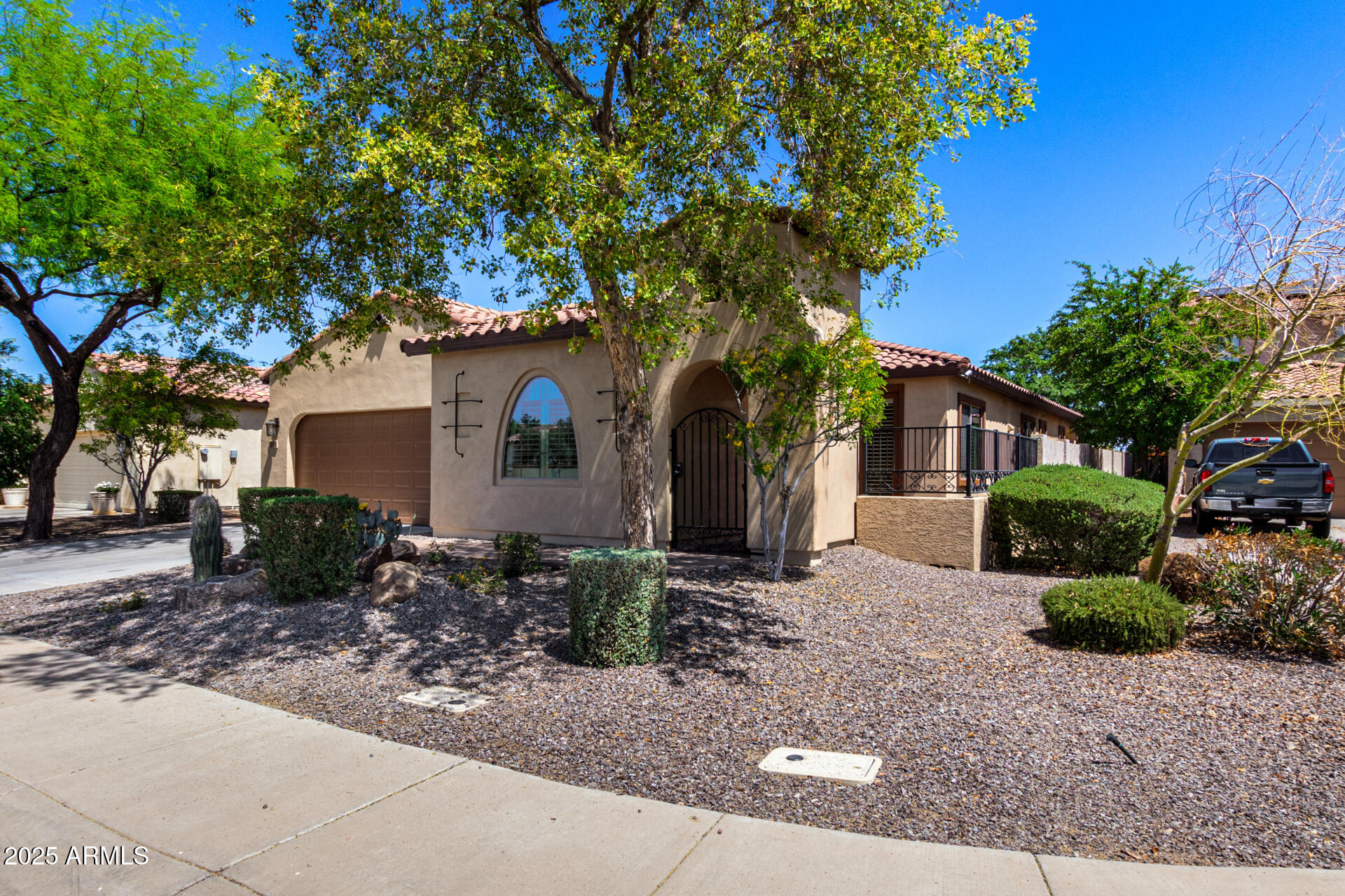 7159 S DODANE Court 9