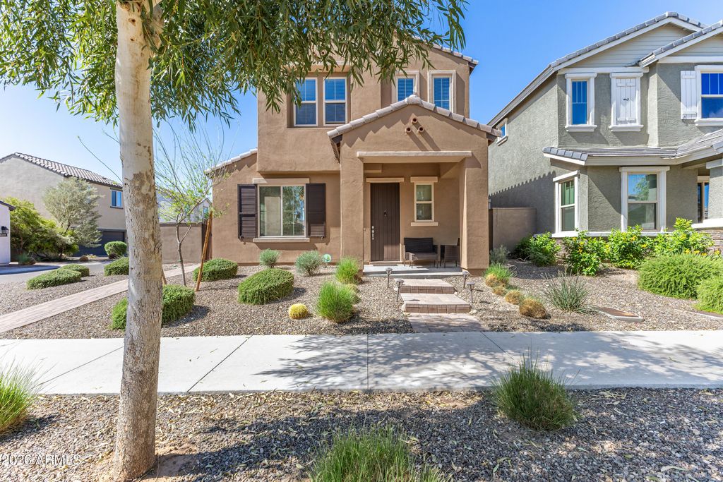 Photo of 25534 N 20th Lane, Phoenix, AZ 85085 (MLS # 7004101)