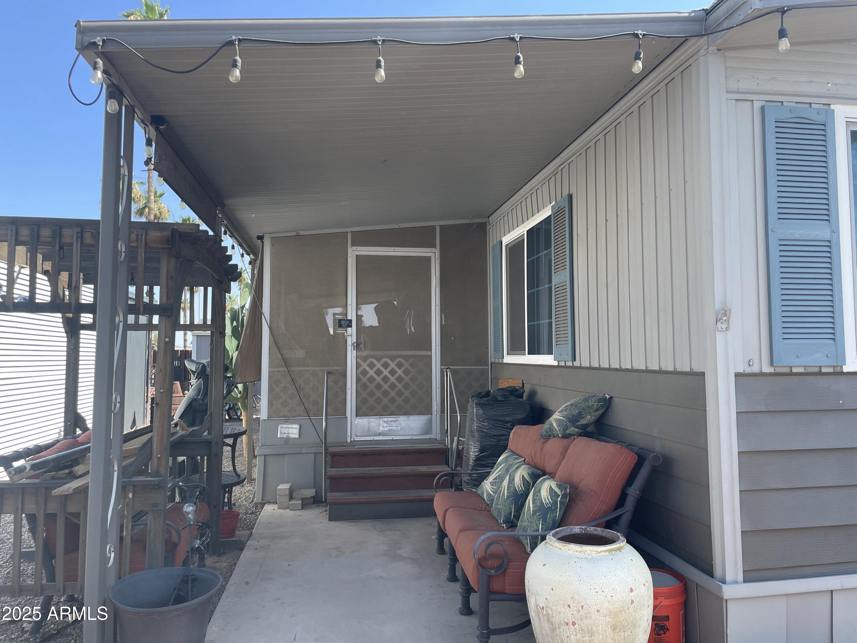 2050 W DUNLAP Avenue F294