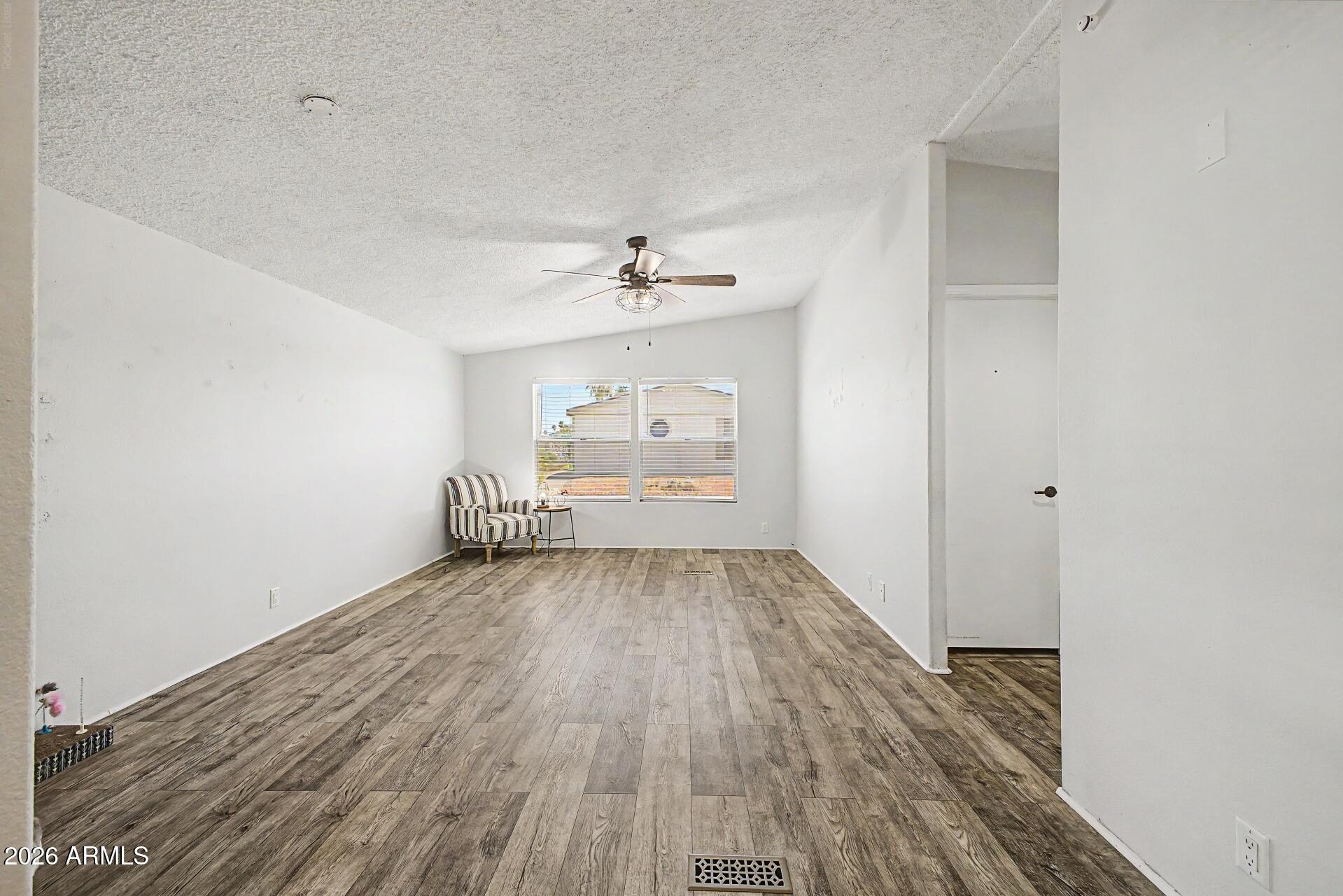 9302 E Broadway Road 111