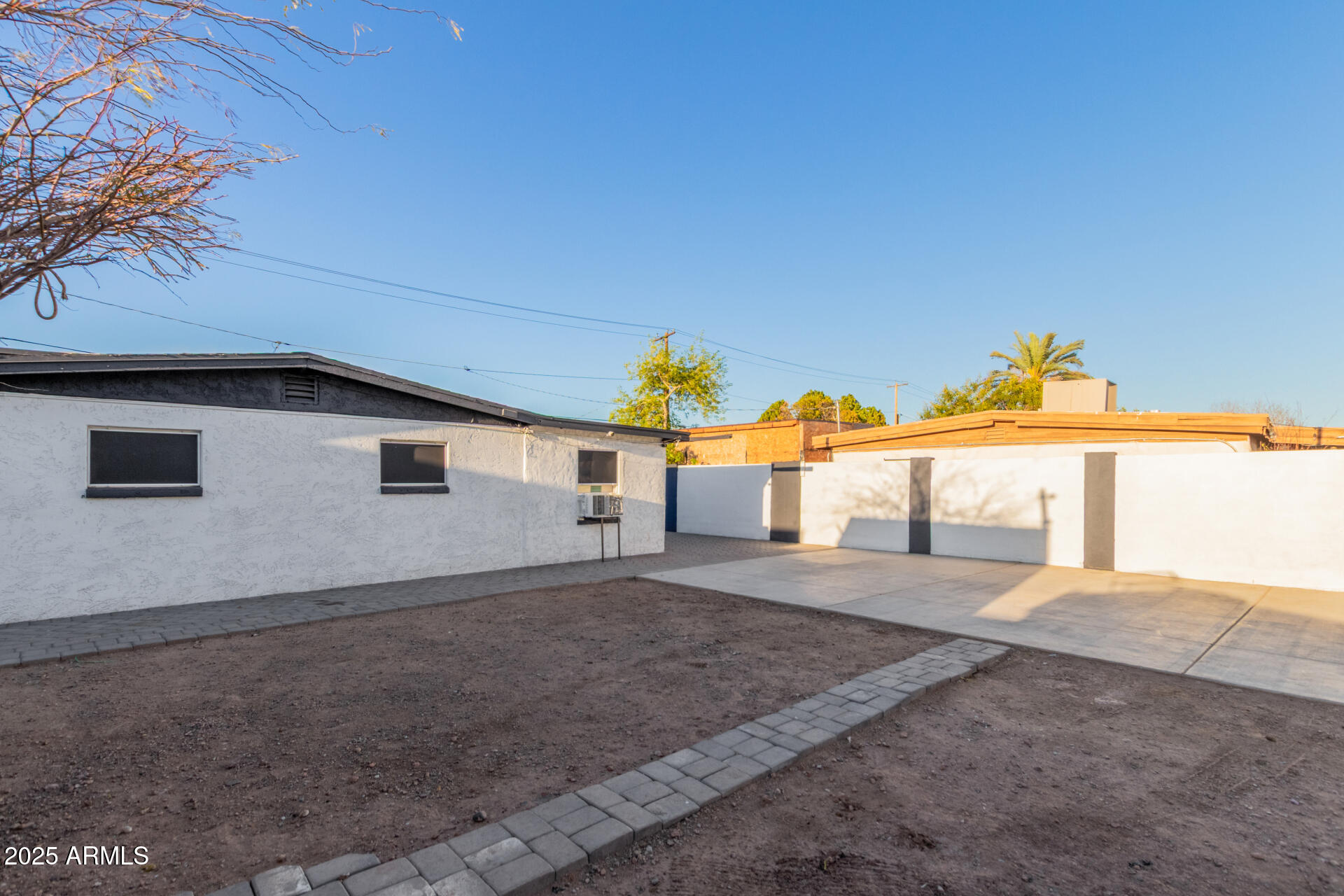 1506 E MARGUERITE Avenue