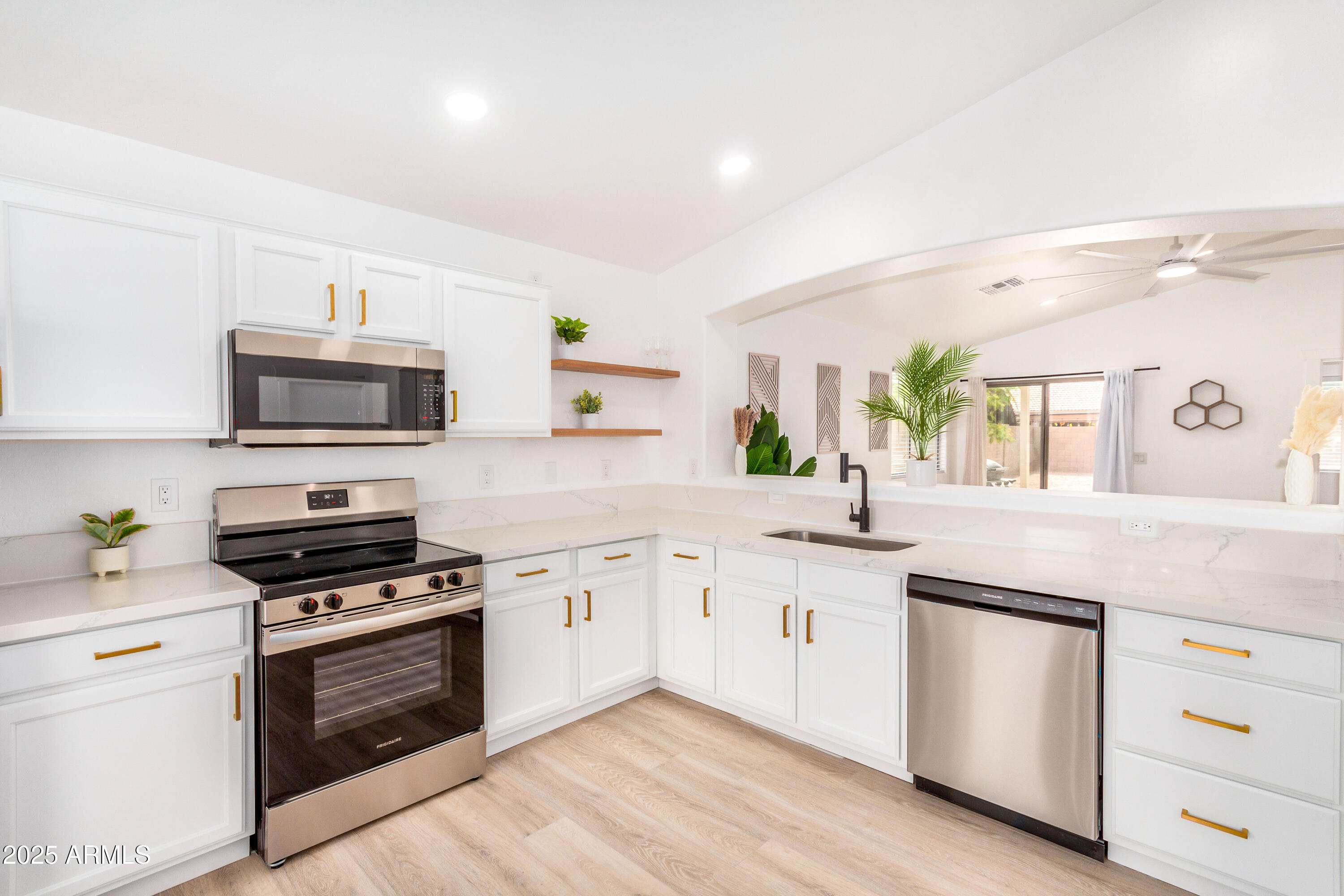 Homes 4 2030 S 86TH Drive