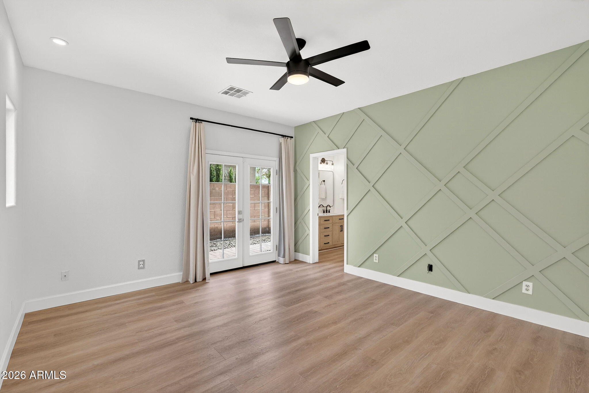 3465 E VERNON Street