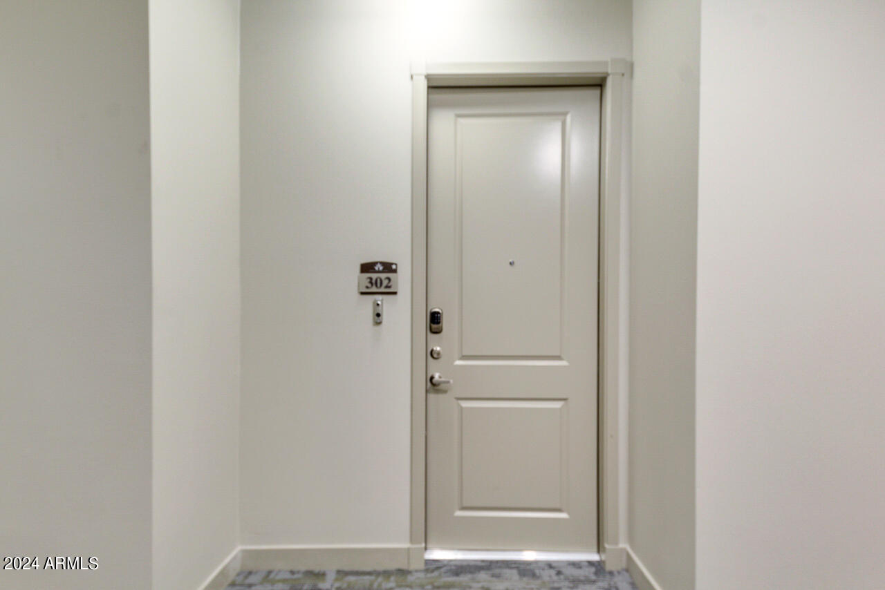 2511 W QUEEN CREEK Road 302