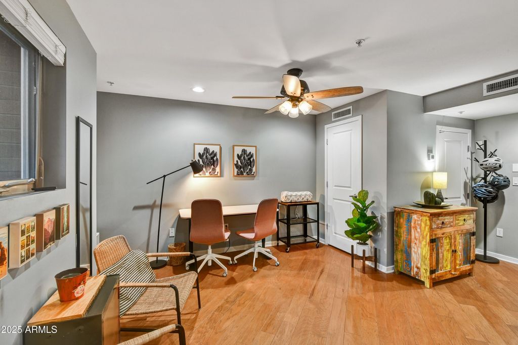 Photo of 525 W Lakeside Drive #140, Tempe, AZ 85281 (MLS # 6918253)