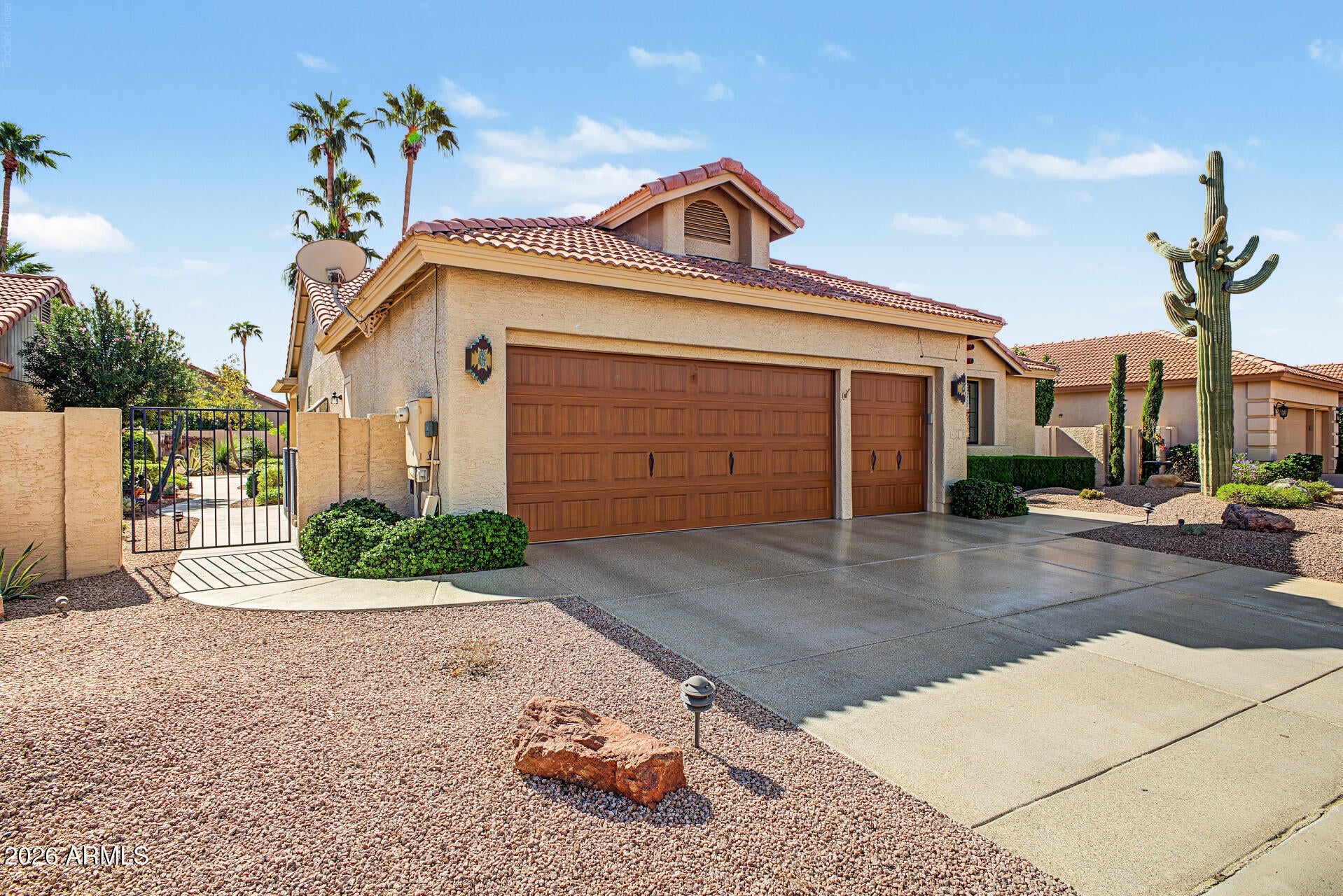 10829 E SILVERTREE Drive
