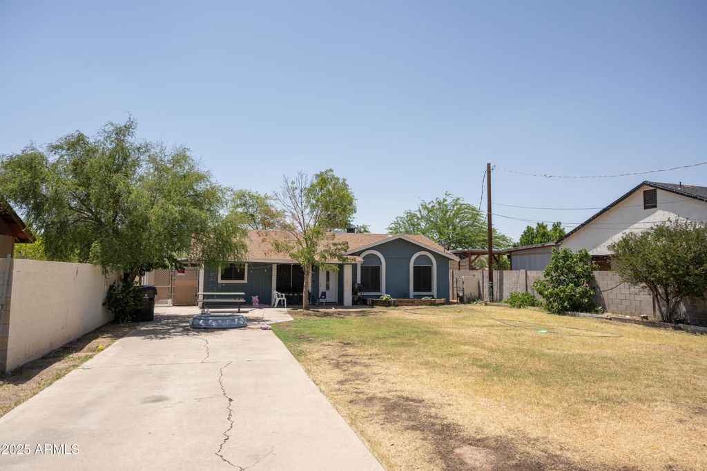 Photo of 1108 S Lebanon Lane, Tempe, AZ 85288 (MLS # 6847992)