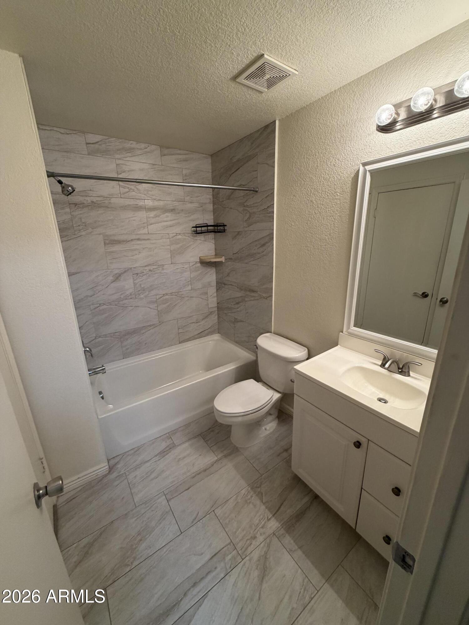 2201 N Comanche Drive 1046