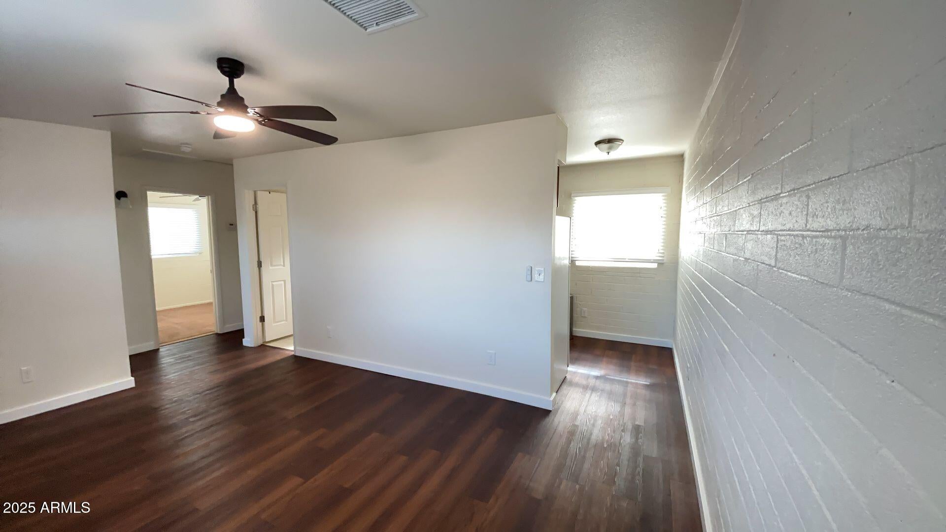 1411 E Sierra Street Apt 2