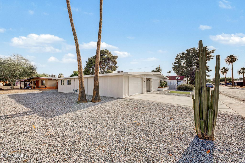 Photo of 3850 E Poinsettia Drive, Phoenix, AZ 85028 (MLS # 7052813)