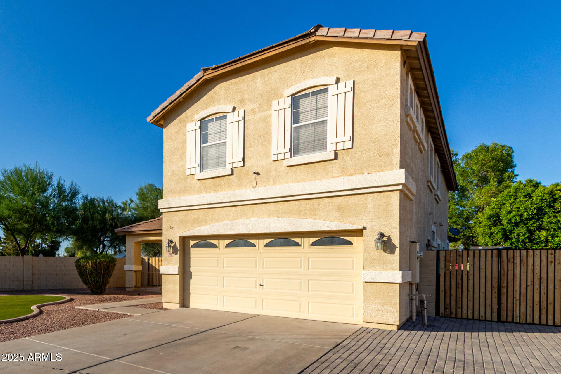 1918 E MEGAN Street