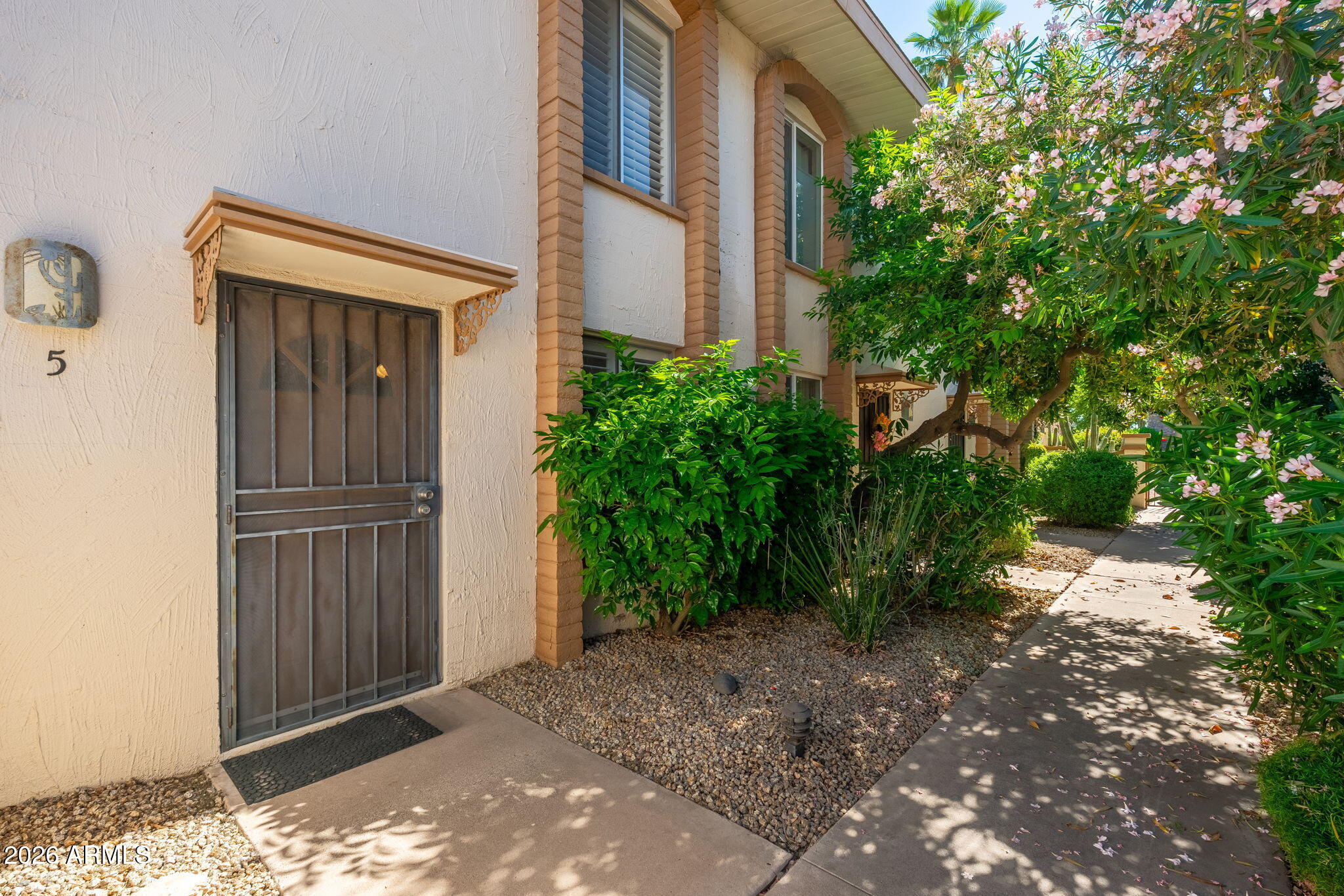 4848 N WOODMERE FAIRWAY -- 5