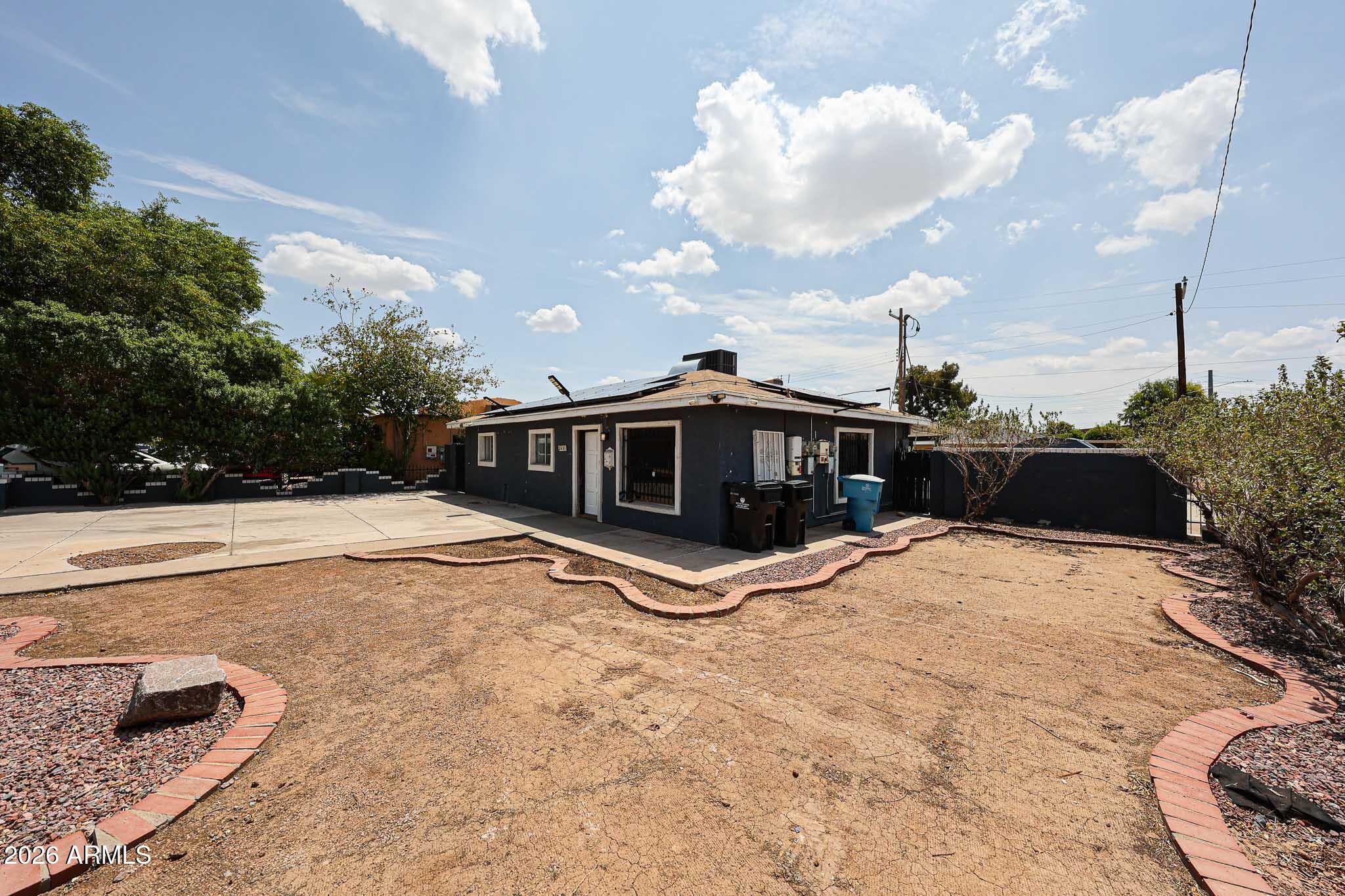 2621 W AVALON Drive