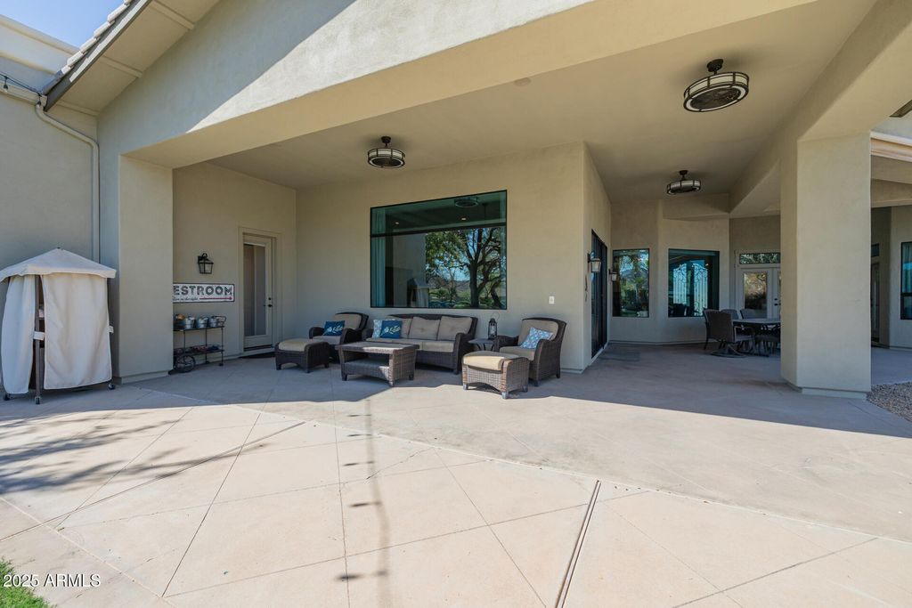 listing image 90