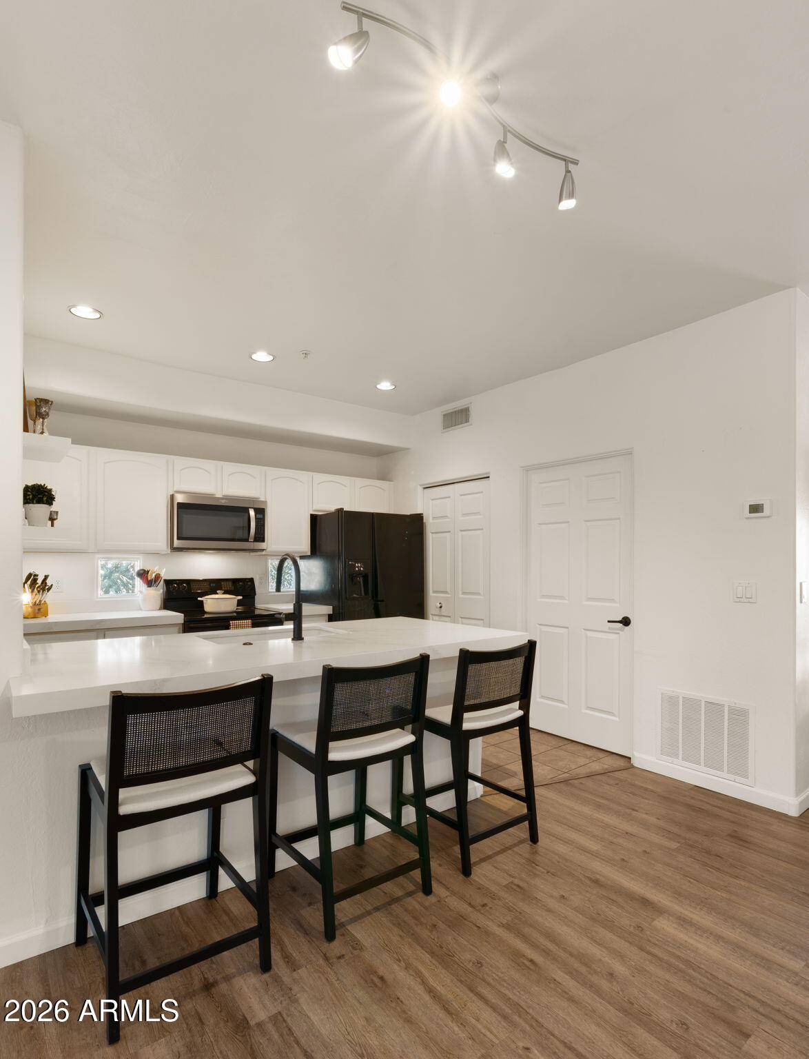 7936 E WILSHIRE Drive 203