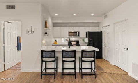 Photo of 7936 E Wilshire Drive #203, Scottsdale, AZ 85257 (MLS # 6986888)