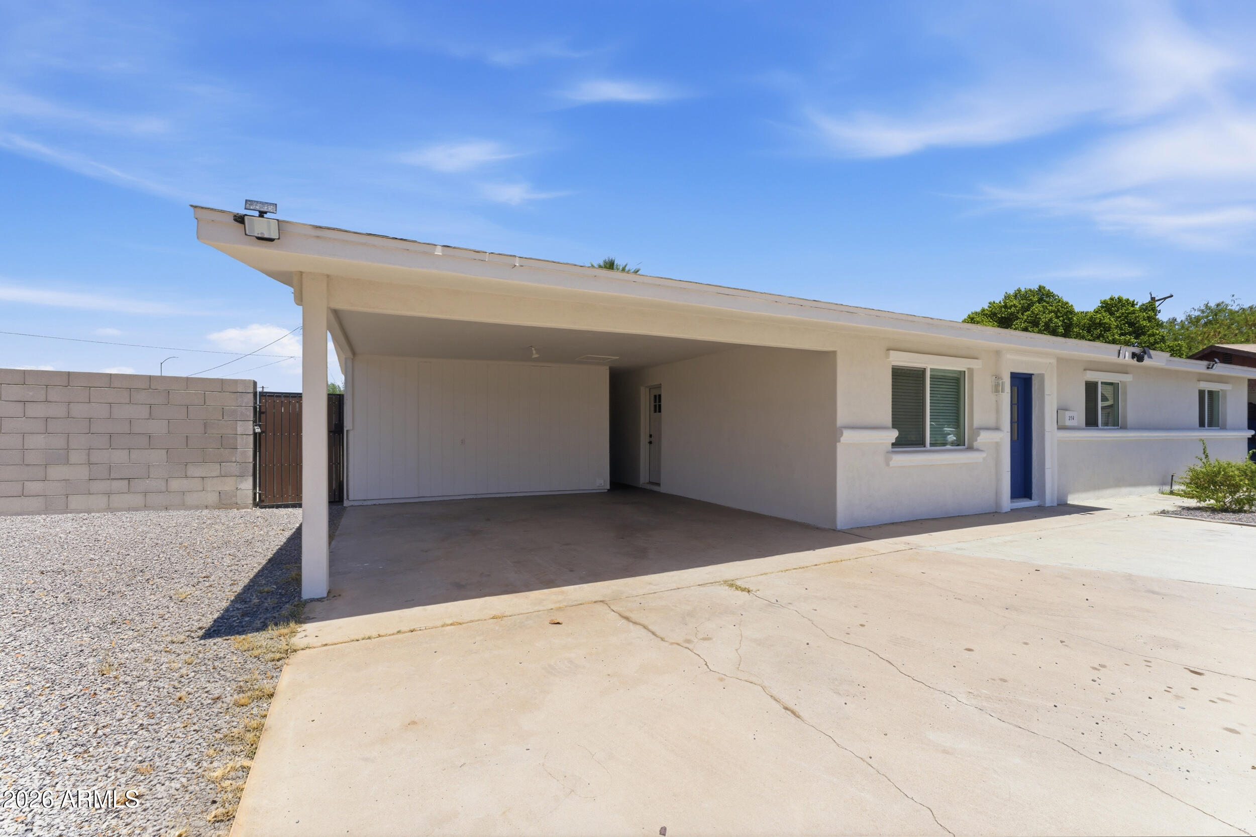 314 E GLADE Avenue