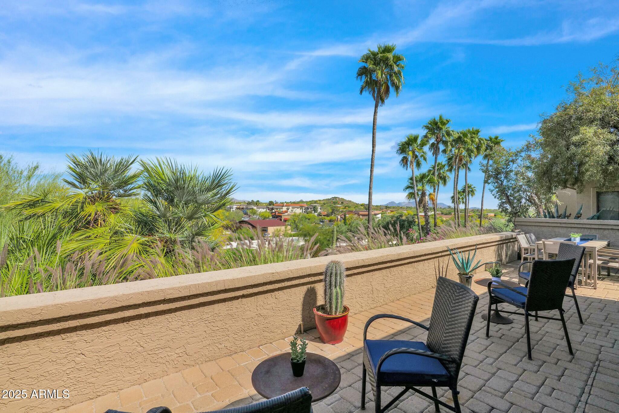 VILLA DEL SOL CONDOMINIUM - Residential