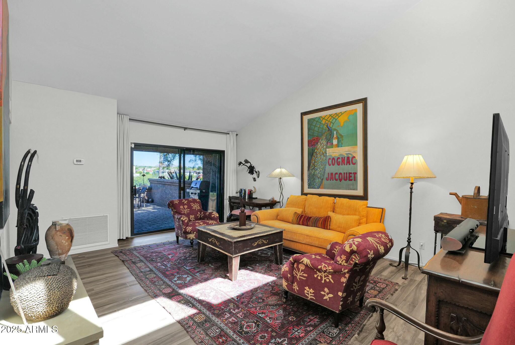 VILLA DEL SOL CONDOMINIUM - Residential