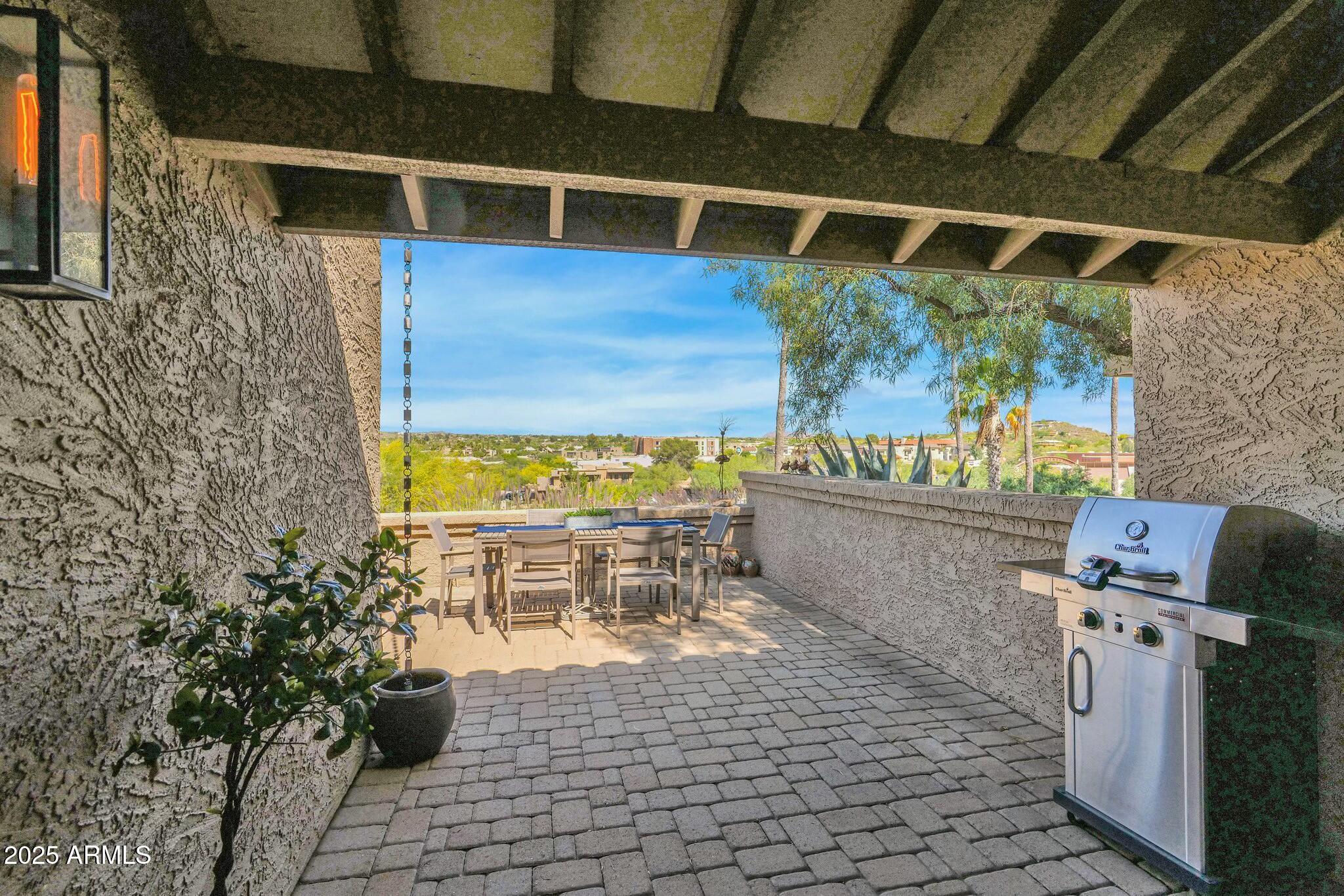 VILLA DEL SOL CONDOMINIUM - Residential