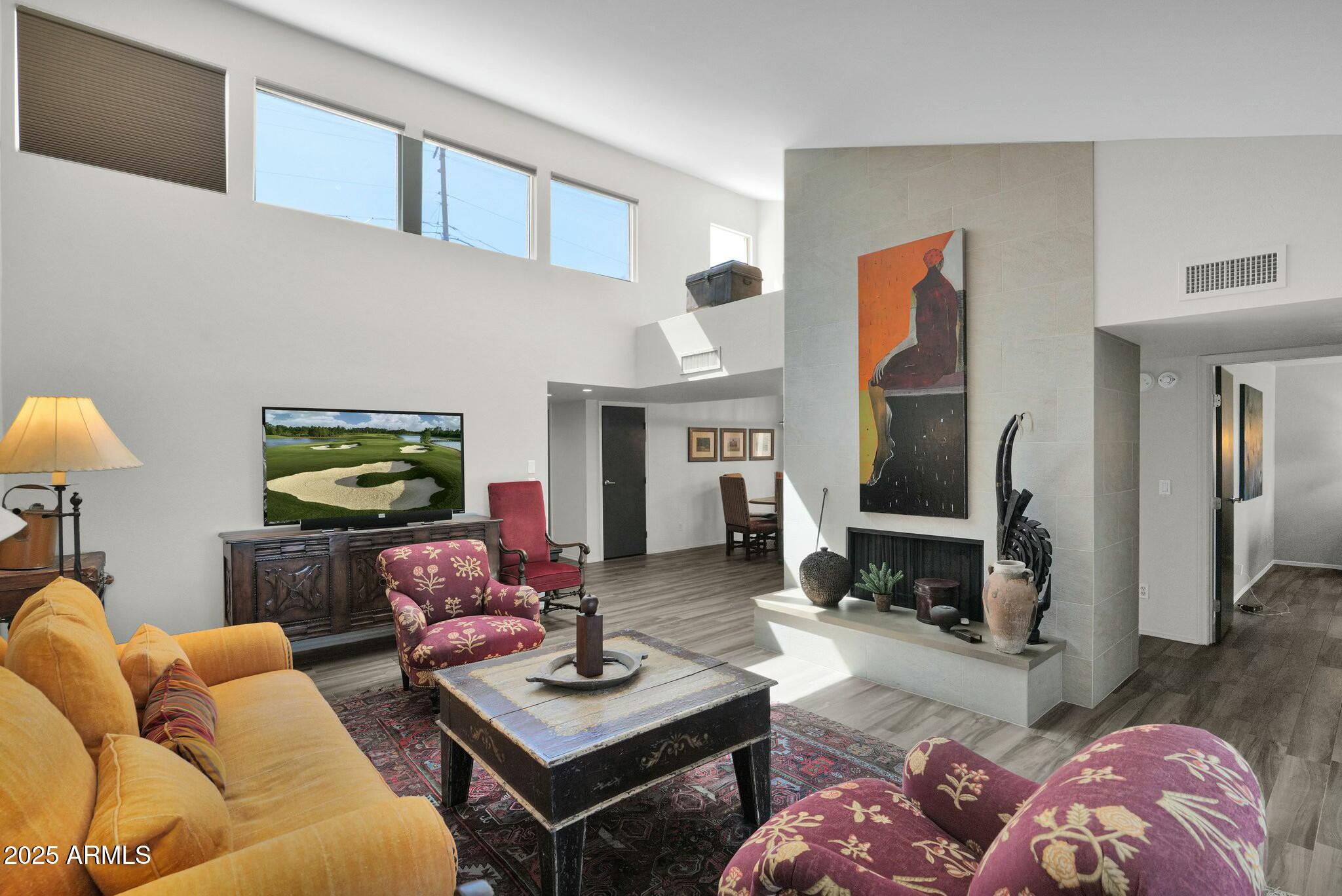 VILLA DEL SOL CONDOMINIUM - Residential