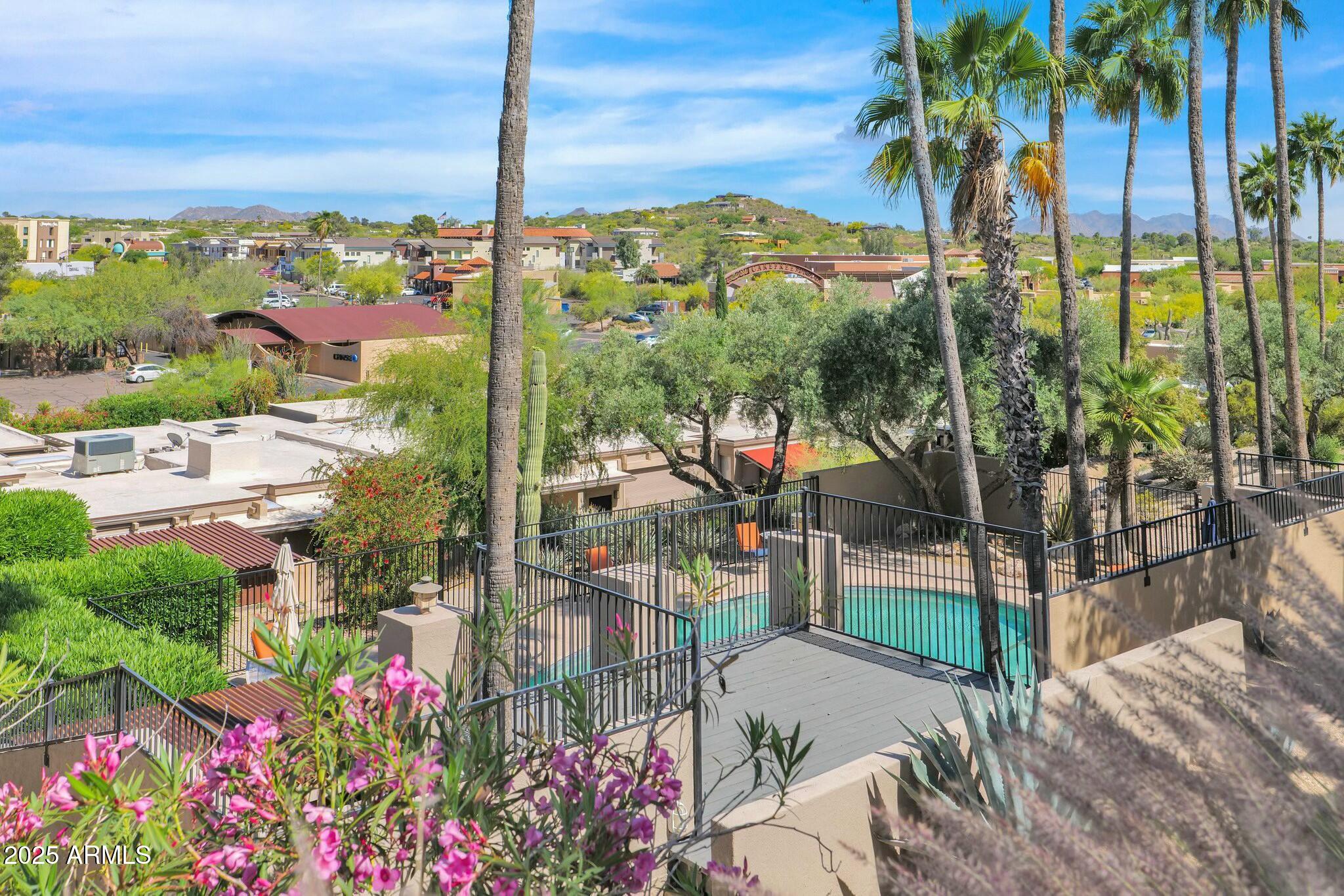 VILLA DEL SOL CONDOMINIUM - Residential