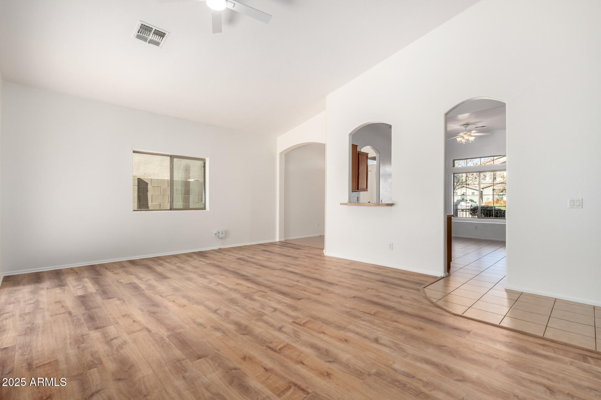 43941 W GRIFFIS Drive