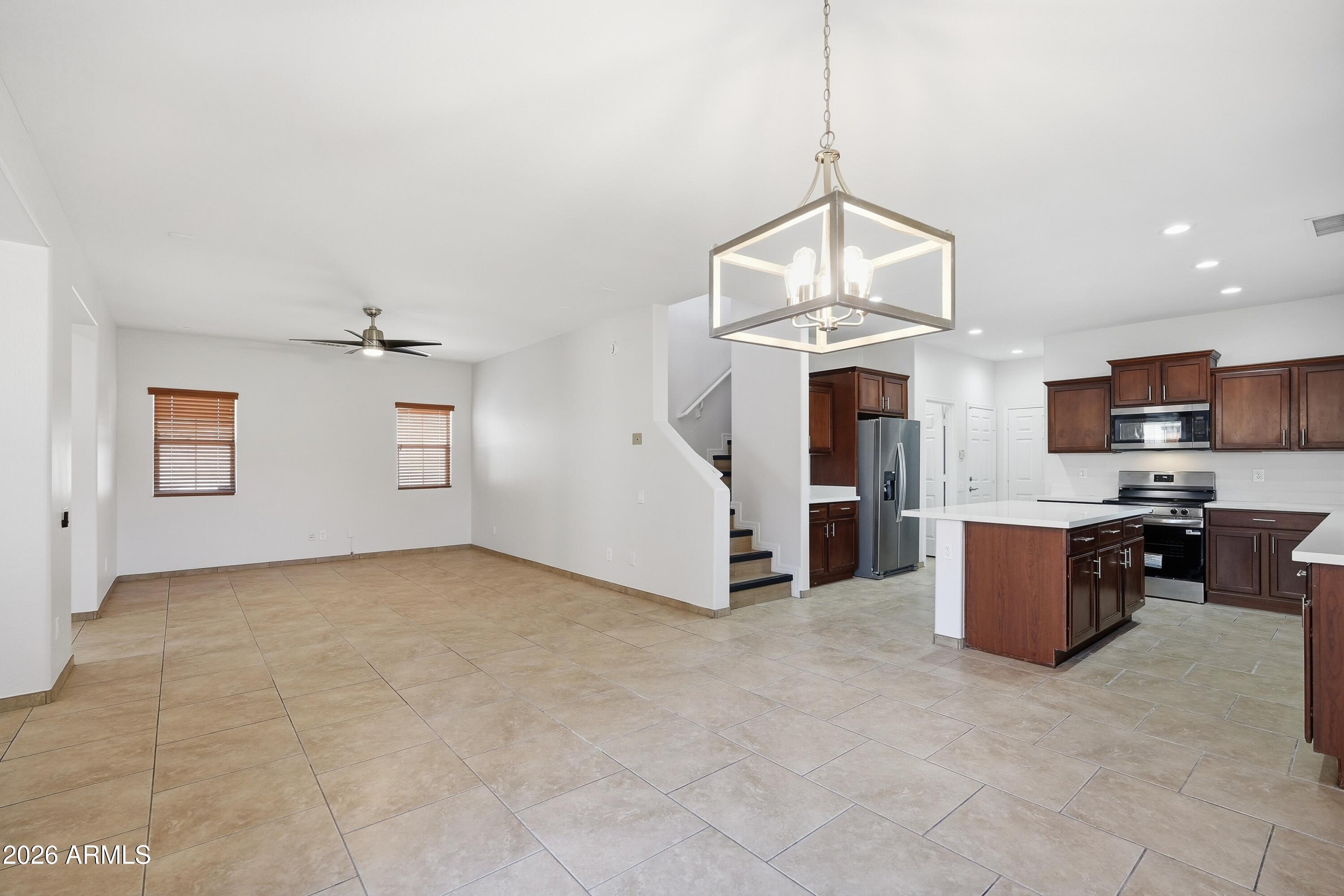 2151 W MONTE CRISTO Avenue