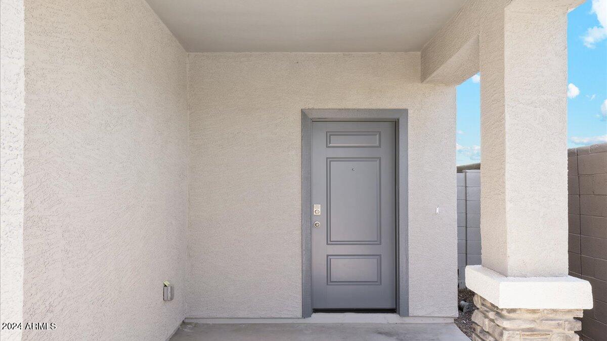 1785 W Solstice Avenue