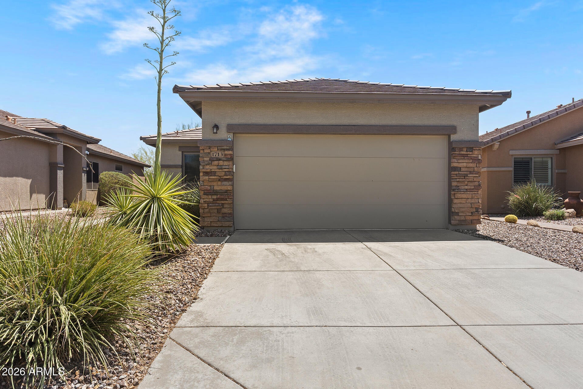 1713 W MORSE Drive