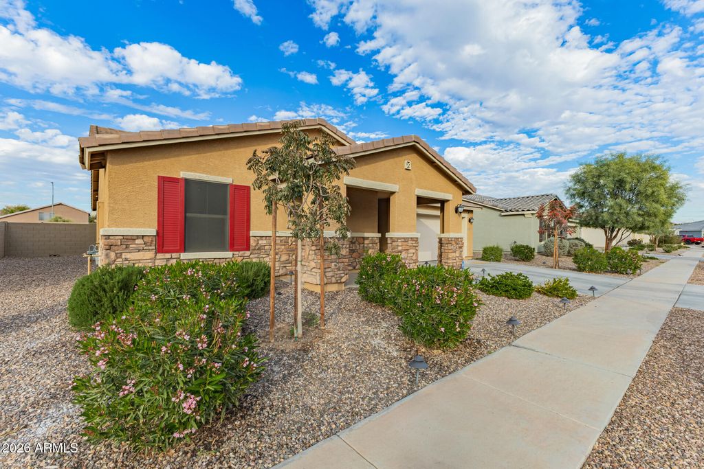 Photo of 11418 W La Reata Avenue, Avondale, AZ 85392 (MLS # 6972086)