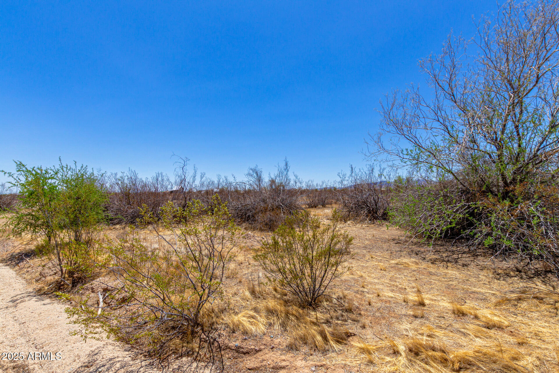 54935 W Crestwood Street -