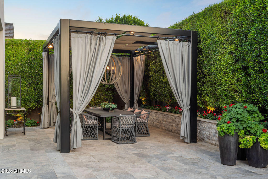RITZ-CARLTON PARCEL B - Residential
