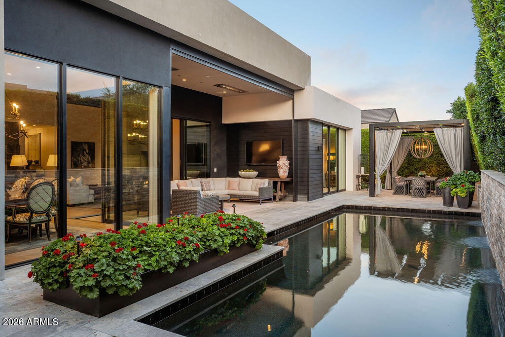 RITZ-CARLTON PARCEL B - Residential