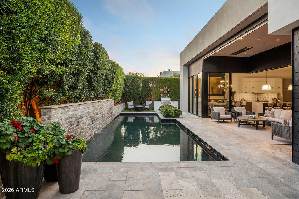 RITZ-CARLTON PARCEL B - Residential