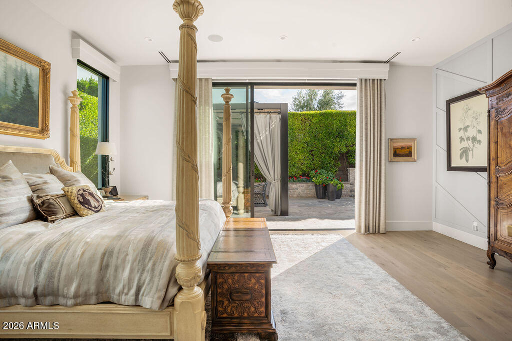 RITZ-CARLTON PARCEL B - Residential