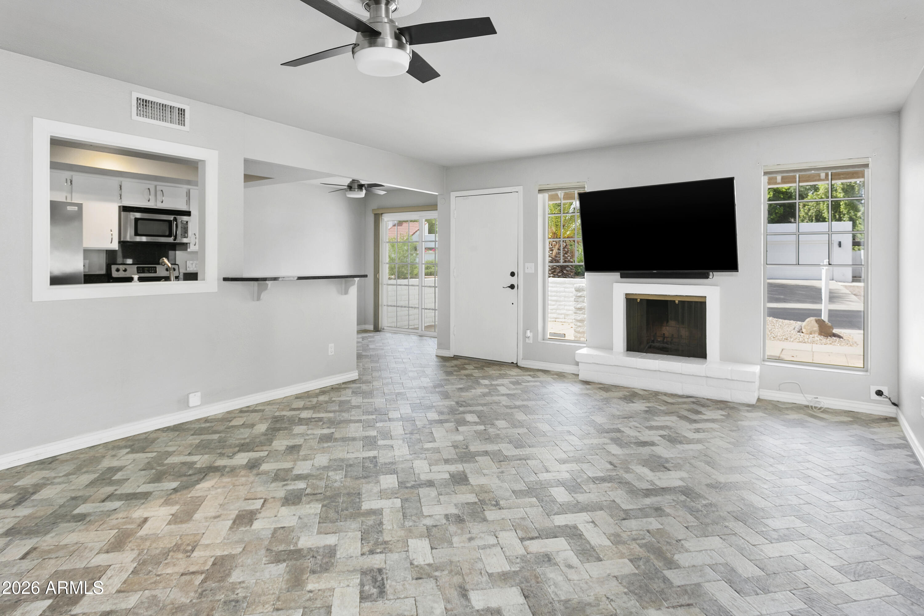 628 E BOCA RATON Road