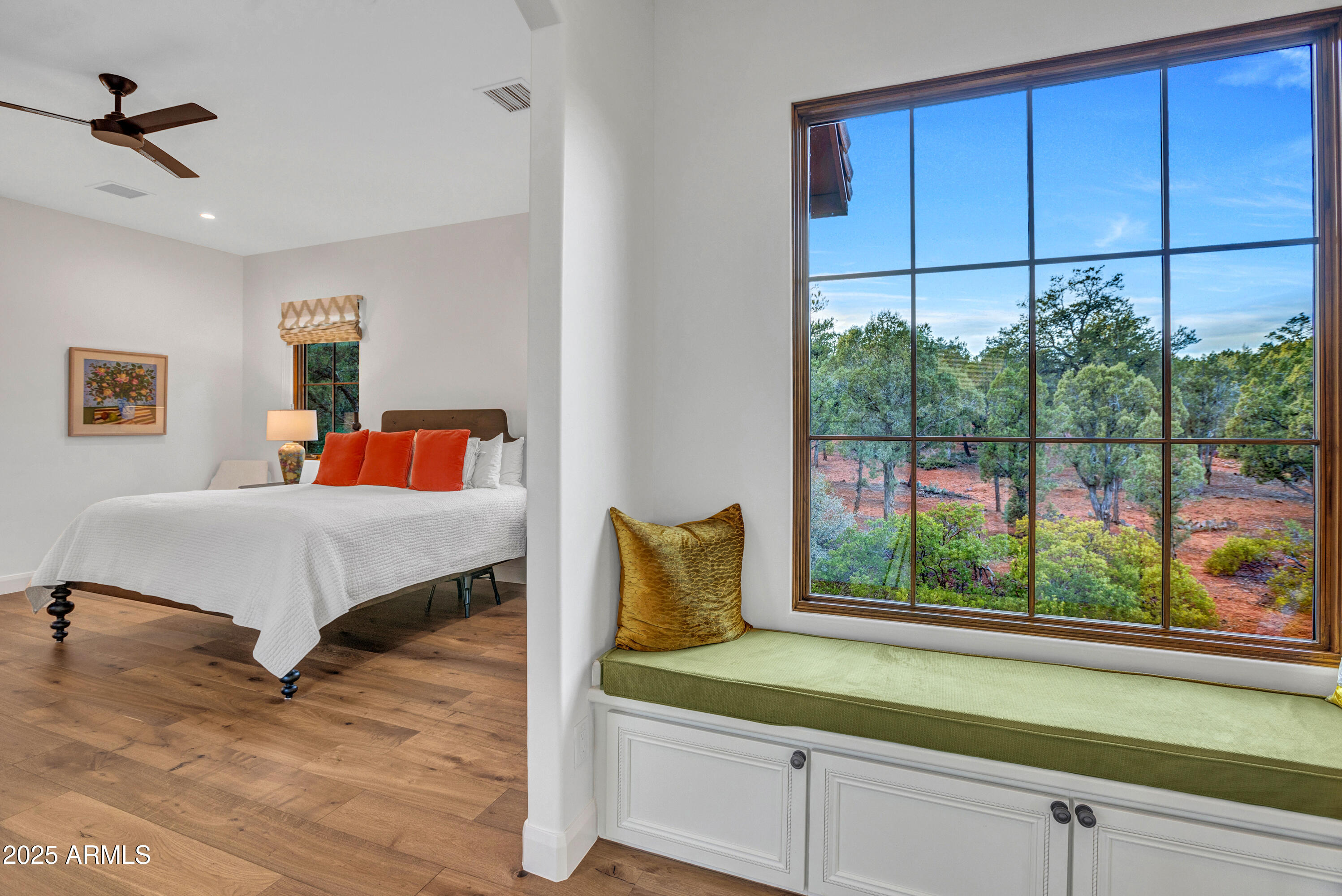 3100 CALLE DEL ARROYO --