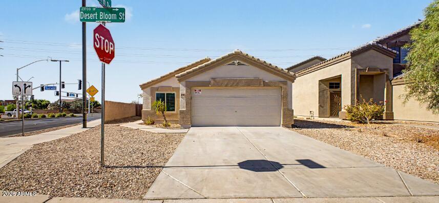 23765 W DESERT BLOOM Street