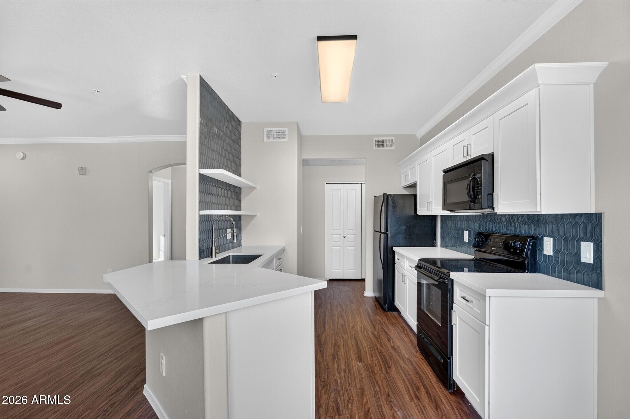 1941 S PIERPONT Drive 1051